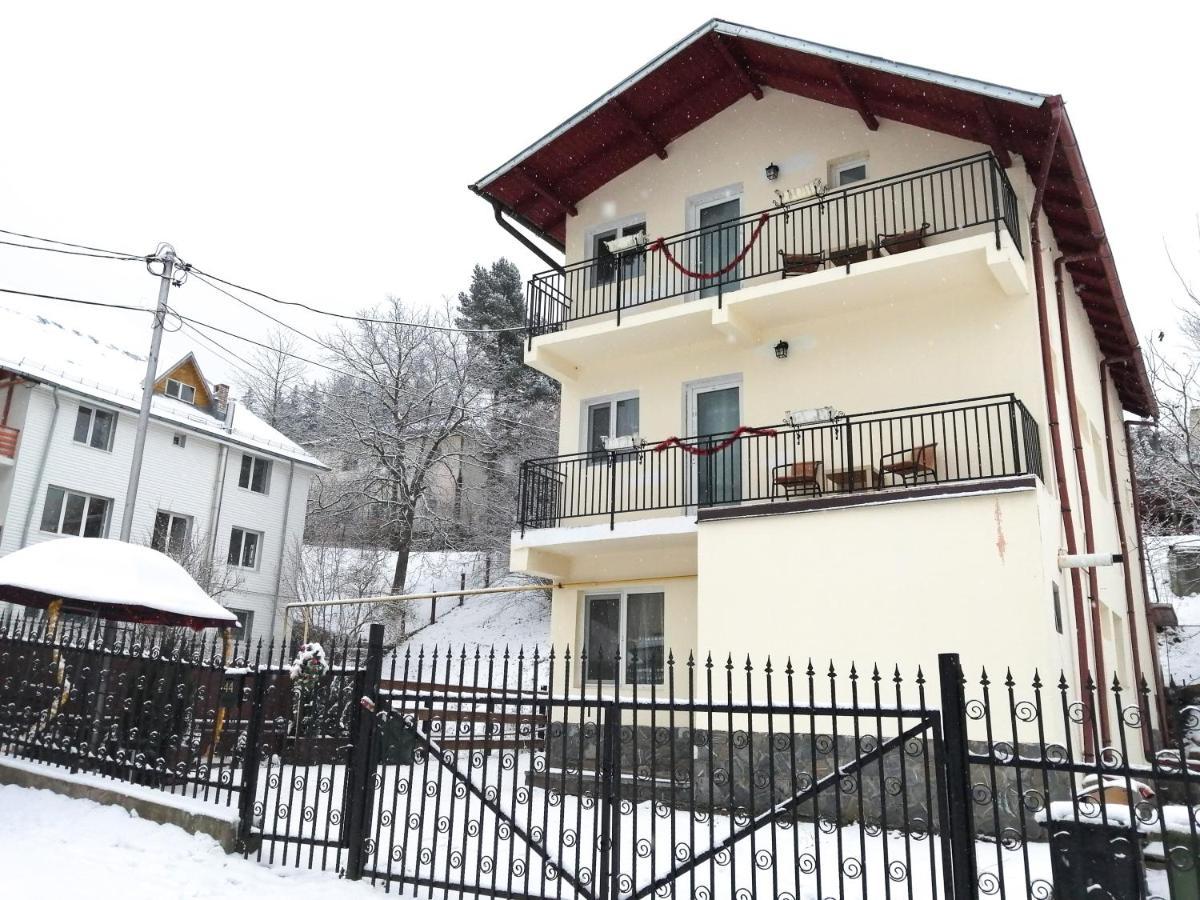 Hotel Casa Zura Buşteni Exterior foto