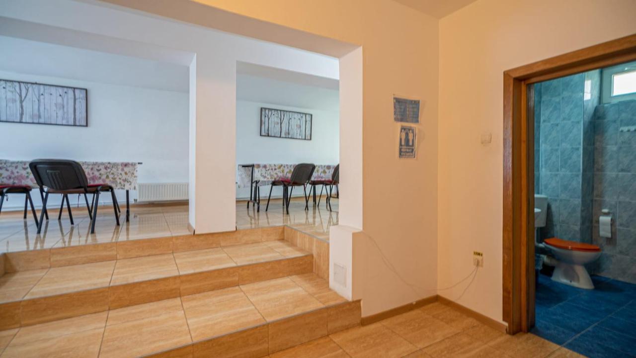Hotel Casa Zura Buşteni Exterior foto